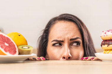 Comment perdre du poids sans se priver : astuces simples et efficaces