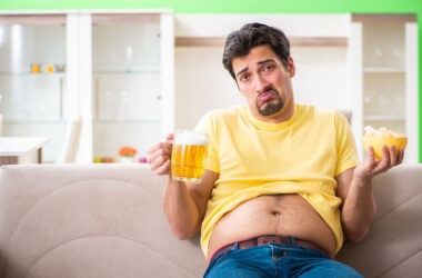 Comment perdre les poignées d'amour chez homme